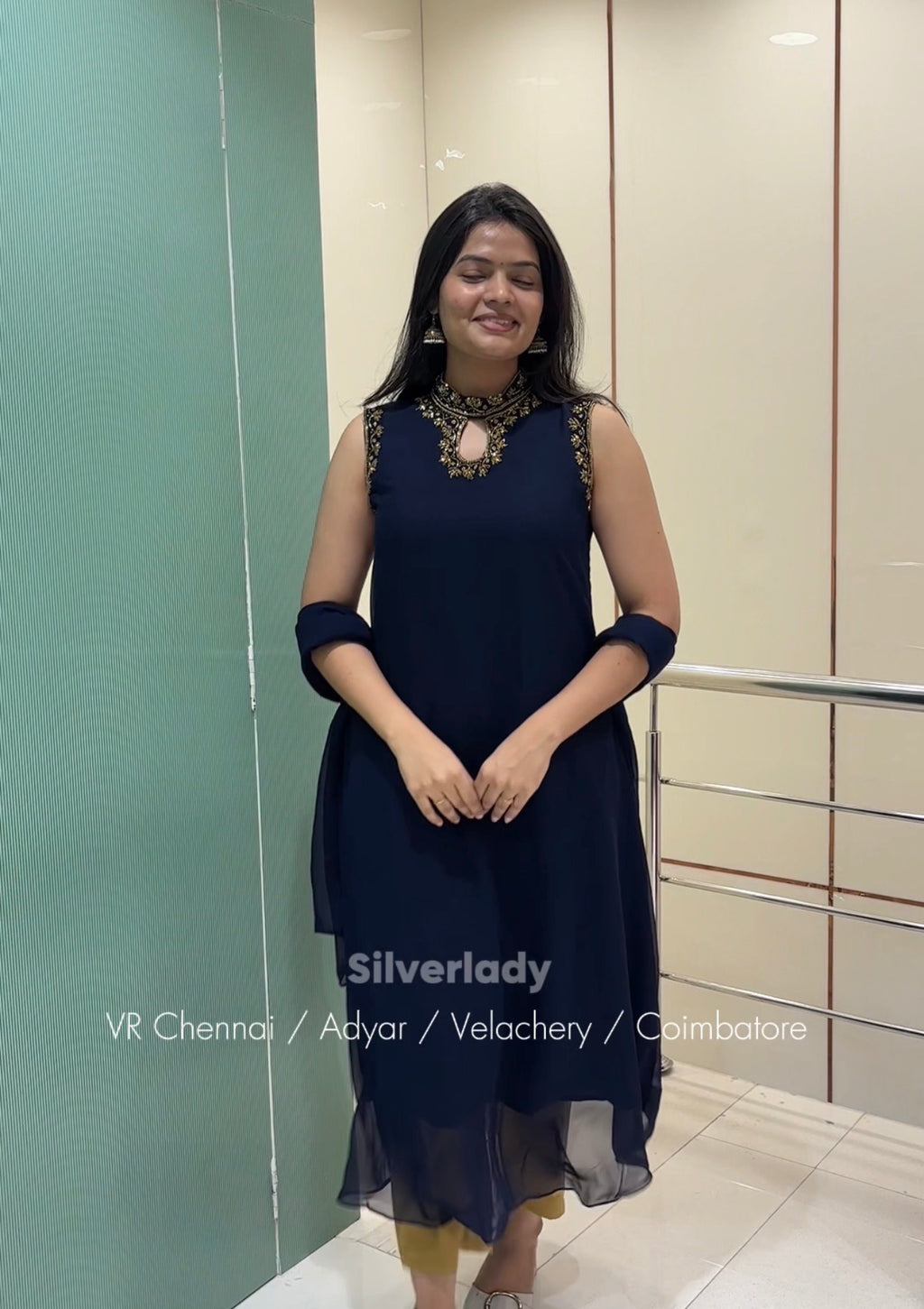 Aline Kurthi with dupatta