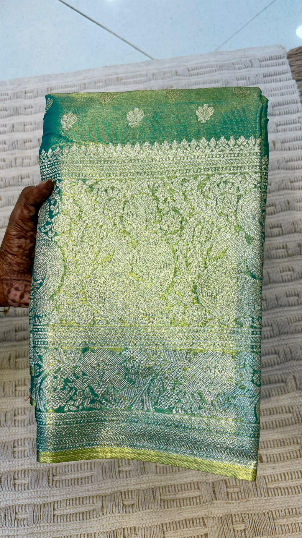 Luxe edition tissue sarees SLS101