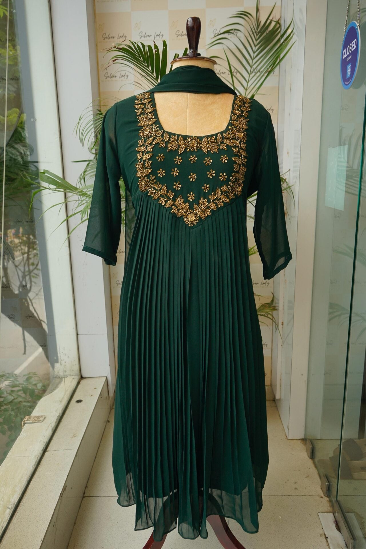 NILA PLEATED KURTHI AND DUPATTA