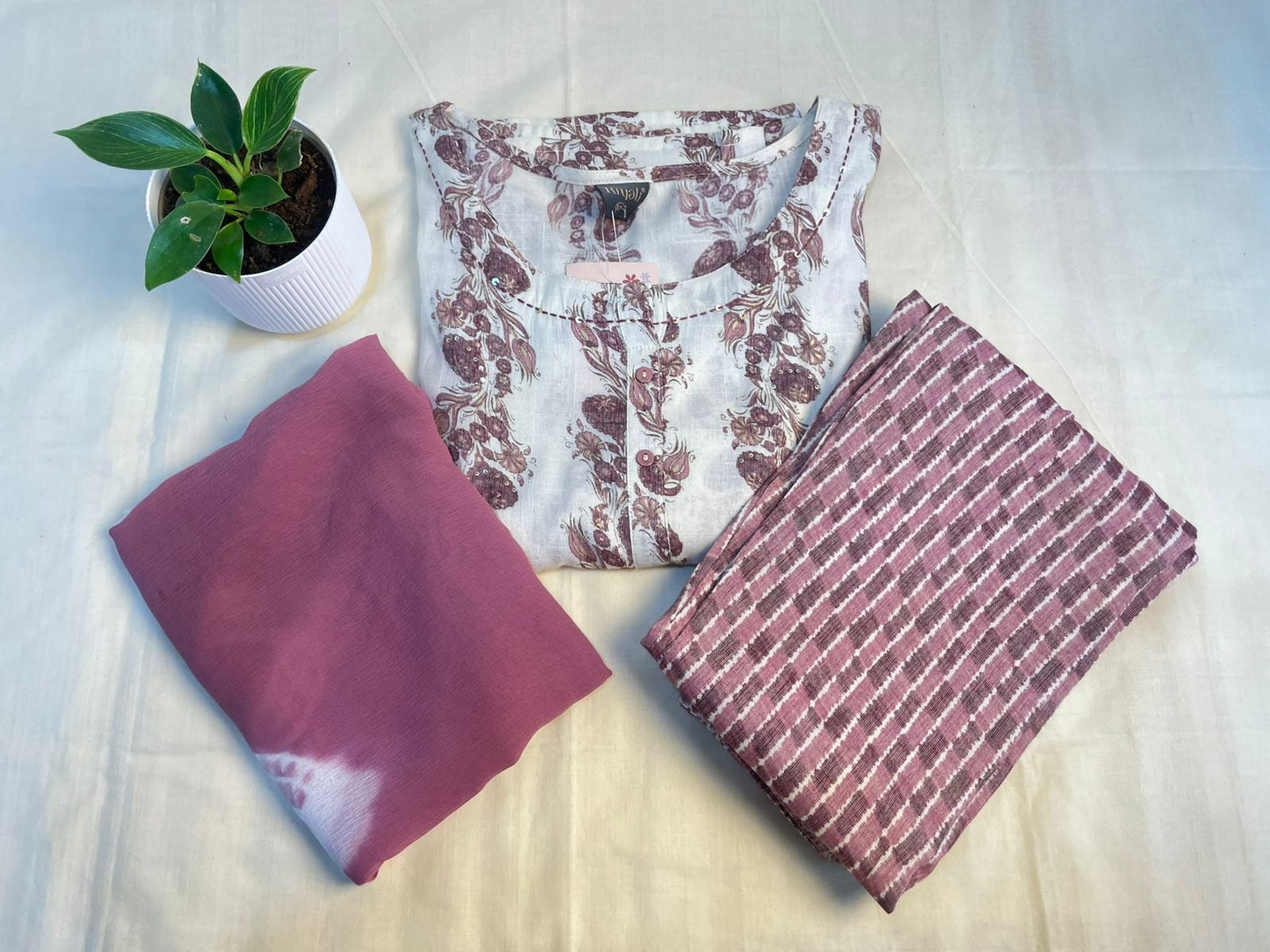 DAILY WEAR - THREE PIECE SALWAR SUIT