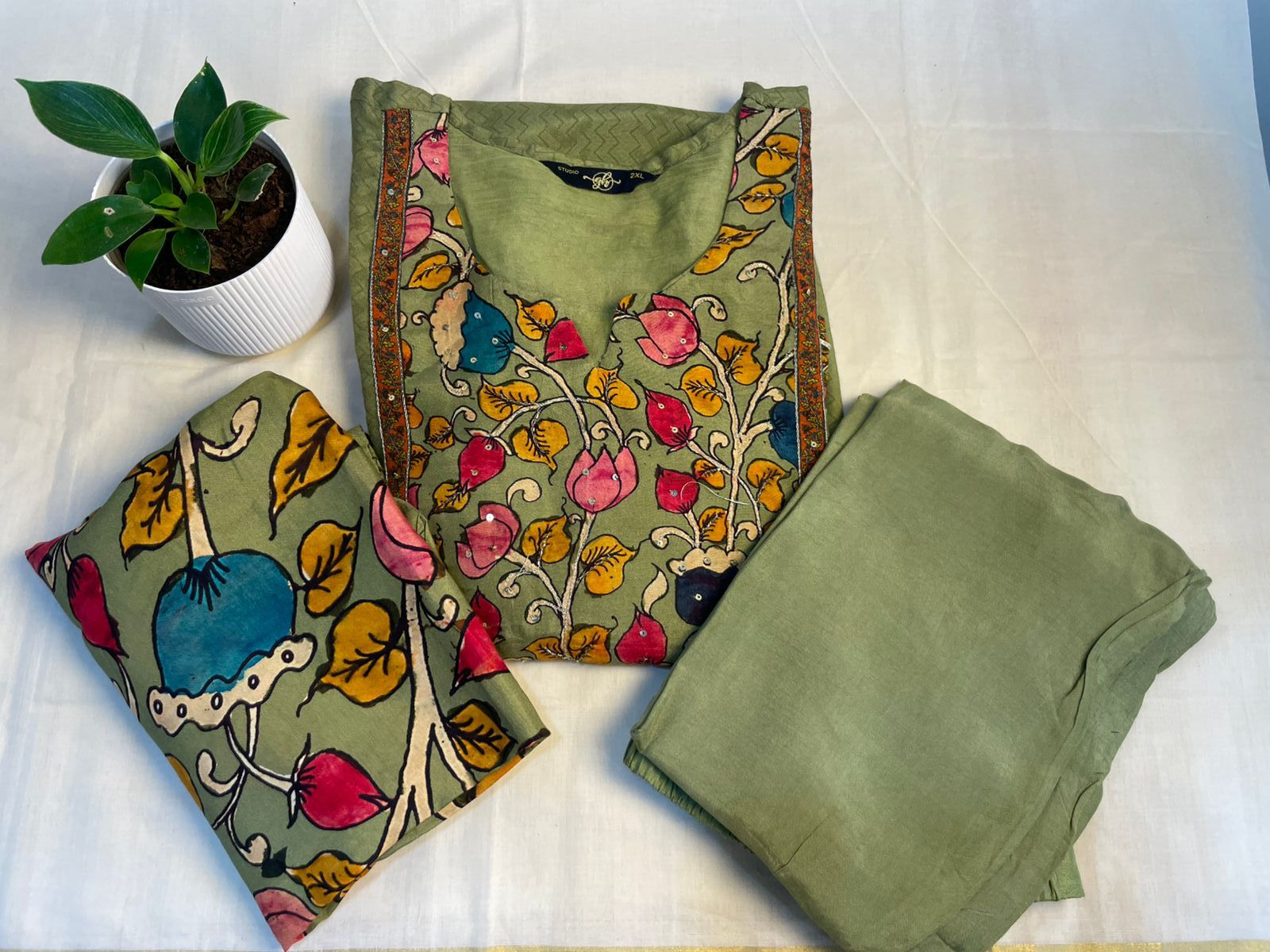 DAILY WEAR - THREE PIECE SALWAR SUIT