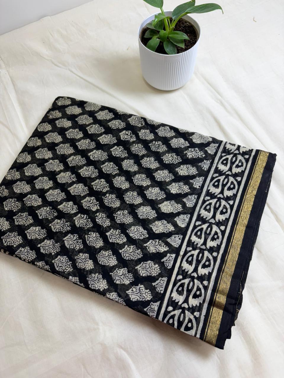 CHANDHERI SILK SAREE